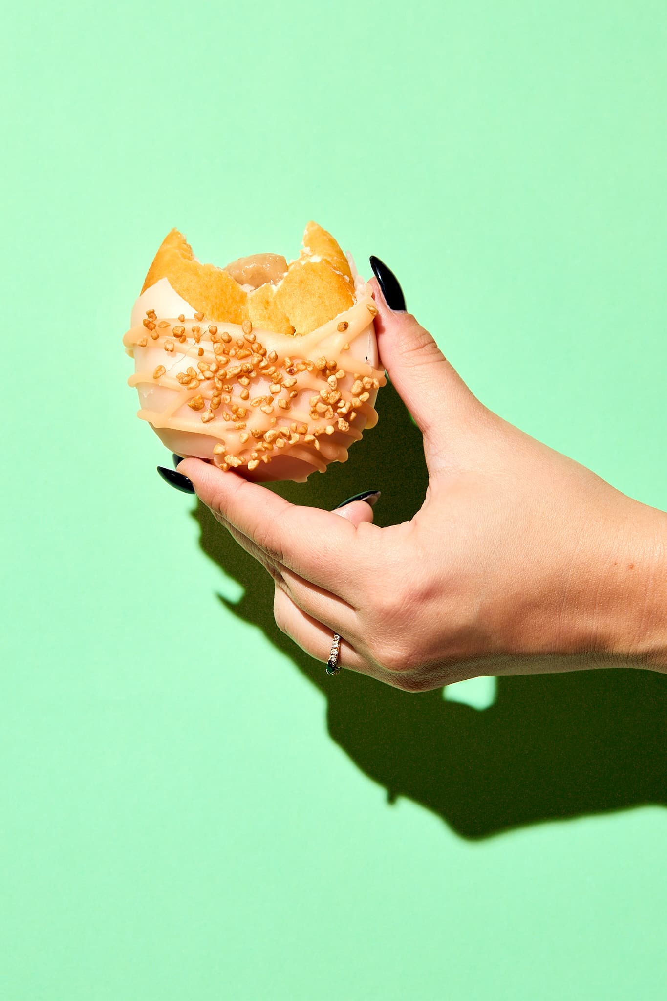 commercial photography - coffeehouse tastehabitat - donut