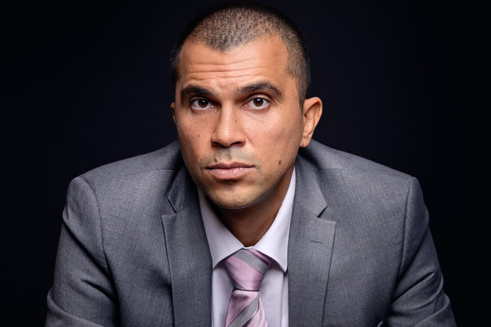 hero-1769355182065-commercial,_editorial,_portrait,_headshot_by_taspho_photography-038